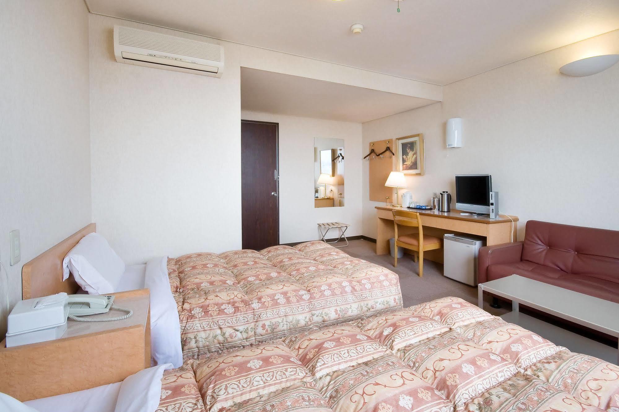 Hotel Kikusui Imabari Railway Station Extérieur photo
