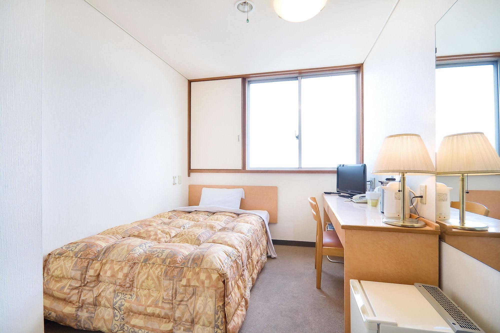 Hotel Kikusui Imabari Railway Station Extérieur photo